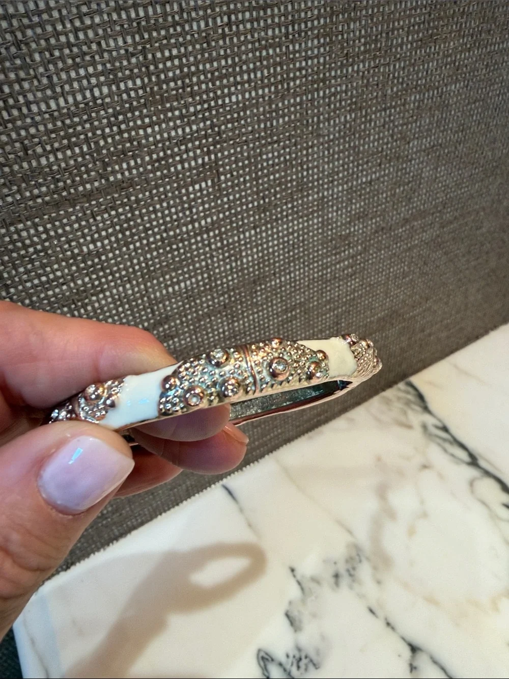 Elegant White and Gold Crystal Enamel Bracelet